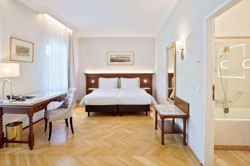 Hotel Radisson Blu Altstadt,